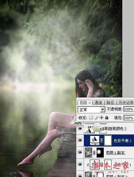 Photoshop利用滤镜打造唯美的古典暗绿色烟雾外景美女图片